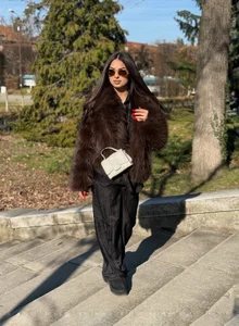 EmilyTrix Public Gambar 5