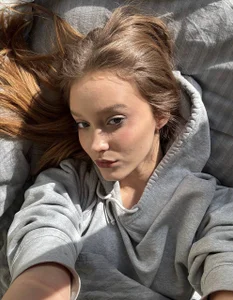 SerrenaAa hello again hah  4টি ছবি