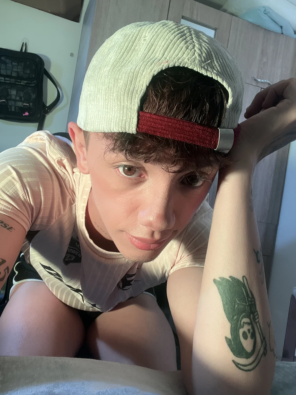 Timothy_ros immagine di tendenza 1332