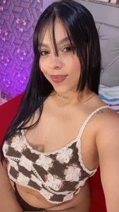 Emily_rivera78 Happy 🥴 Immagine  4