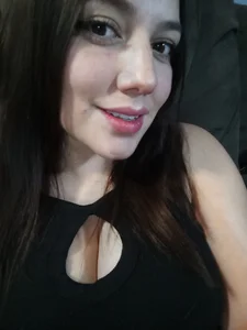 AriNights 😍❤️‍🔥 Pic