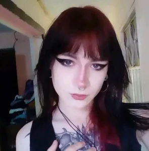 bathory_vamps Public Pic