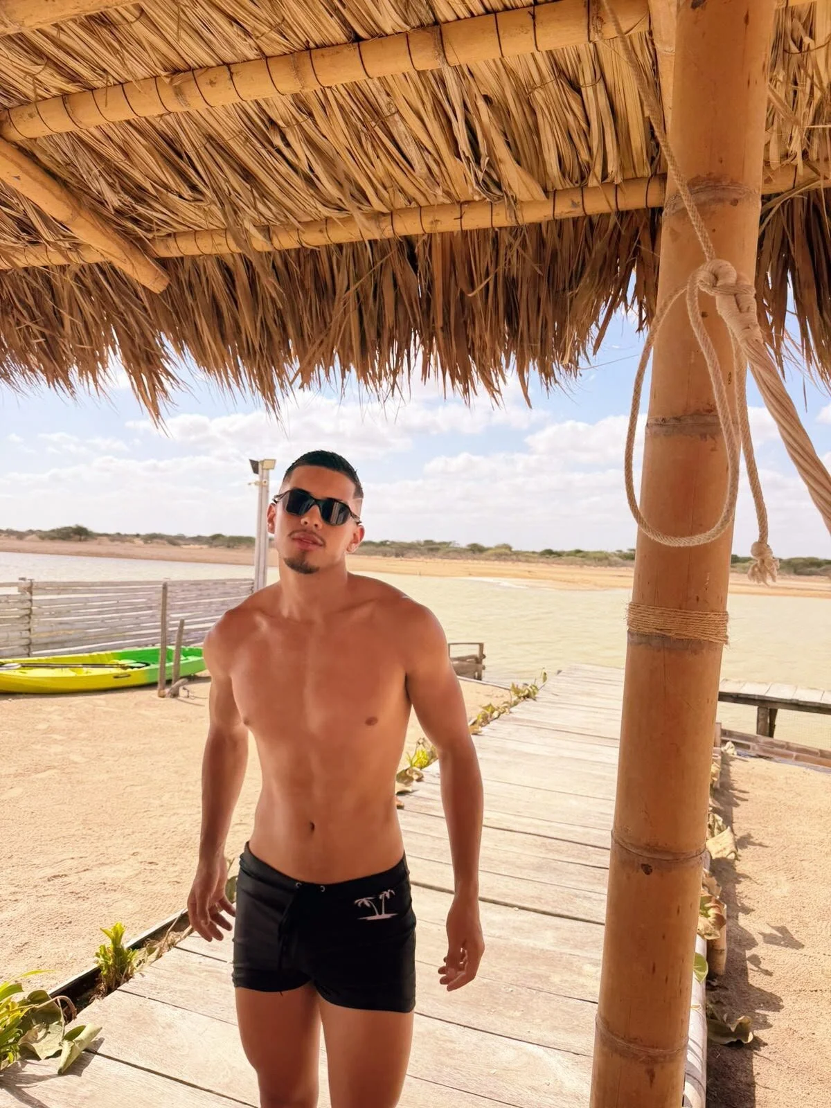 Aaronfox_x Public Hình