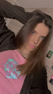 :3 de Molly__Miller  2 Imagens