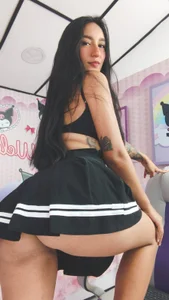 amarantha__milk2のEnjoy my mini-skirt🥵の 6枚の写真