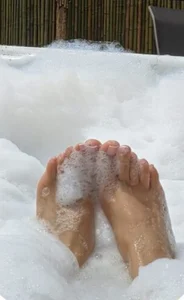 malak_haddad Pool Day รูป  2