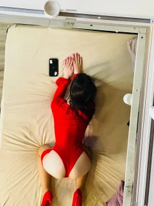 JillHanson lady in red ❤ Foto 4