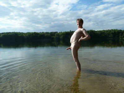 johntheguy8@xh Outdoor nude Foto