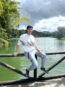 dylan_cross_: In the lake ( фото)