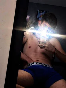 In_my_room_anything_goes sexy axel Hình