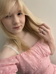 KoriMelon👗🍉 My favorite dress Bild 5