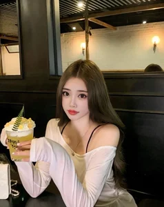 Honeypeach112 Public Pic 7