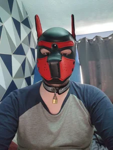 CagedPups XXX nøgenfoto 3