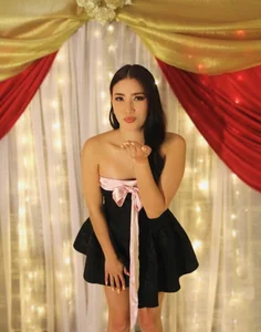 Lee_Haneul The only gift you need this season. 😉 圖片 2