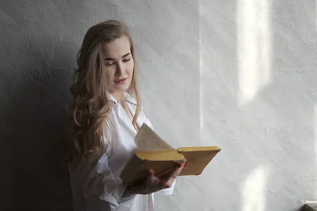 LustfulDiana Shall we read it? Bilde 2