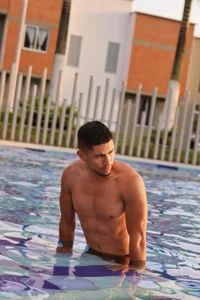 Aaronfox_xのFree Day ♥ Take a shower in the poolの 3枚の写真