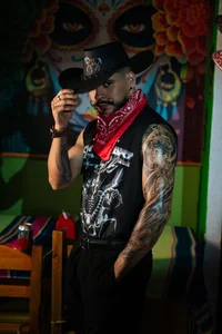 DickGriffith_ Happy 5th of may 🎉 Billede