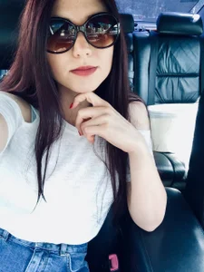 RubyGirl88s XXX nøgenfoto 1