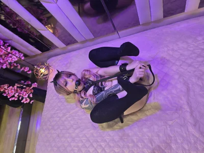 BizzyNoarのCome and explore all my lust 🥵の 8枚の写真