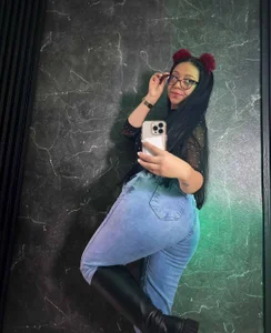 🥵  🙈 de slut_anal_  3 photos