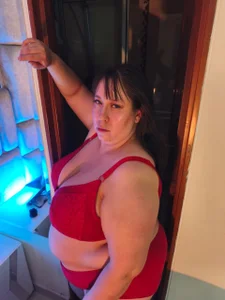 _Emily_rosee_ IT EXCITES ME TO FEEL THAT YOU KNOW HOW TO LOOK AT ME 圖片 2