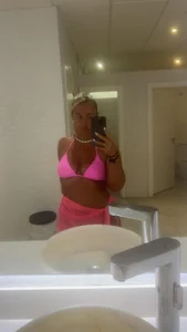 Abismithxox Public  3টি ছবি