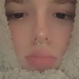 Fluffy_Delle Public 사진