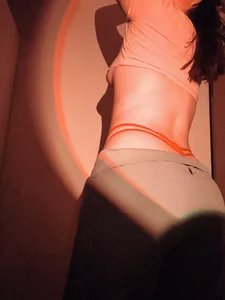 Lia_moon03 Public Pic 3