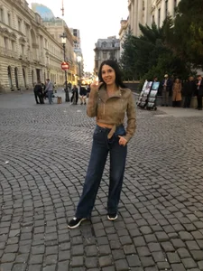 Relaxing sometimes is the best option 😍❤️ de LunaaMillerX  6 Imagens