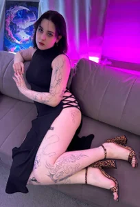 hey_tessa my new black dress Pic 3