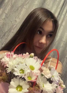 DaynaMacha Flower girl Pic 2