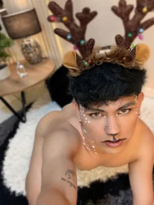 Thristan_Leones: Reno 🦌 ( 2 фото)