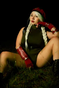 -SofiaCastillo-: Cammy loves to play🥊 ( 3 фото)