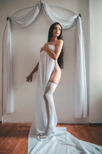 vega_roux In the white mood Pic 3