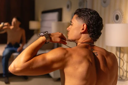 JacobCross: Public ( 5 фото)