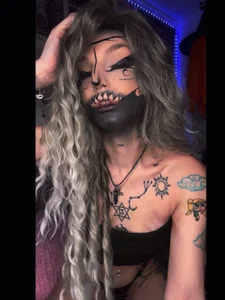 MoonAgnesの😈の枚の写真