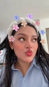 kenndall_21 🏕️🌸PAZ Y RESILIENCIA ENTRE FLORES 🌷 🍄 Pic 2