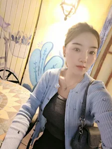 A-white-dress Public Pic 3