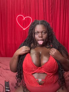 taradaley_xx Public Pic 6