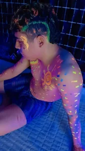 Wiiliam_20 photos neon Foto 3