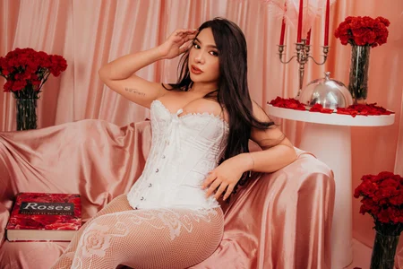 lyrabellini I wish you a romantic Valentine's Day by my side 💖 Pic 8