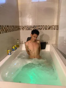 Andrea_Nx 💦 In the jacuzzi💦 Billede 6
