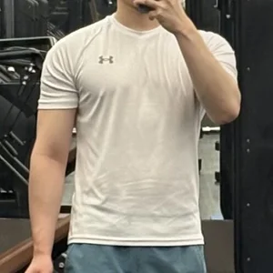 🏋🏻‍♂️ de AquaMan_00  Imagens