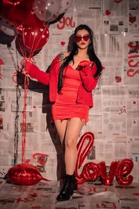 roxy_hell It's valentine's day... Month of love Foto 6