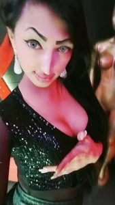 hilary_rodriguez i love me Pic 8