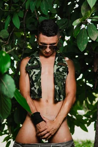 Jotastevensxx a nice warm day for sunbathing, are you coming? Pic 4