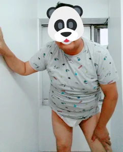 ChubbyCdmxInt1: Public ( 8 фото)