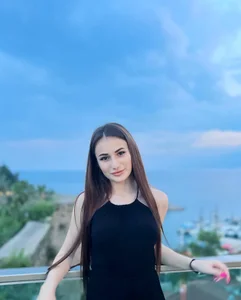 MiraaLes Public Foto 3