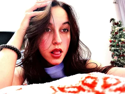 SangSlatton Holiday mood Pic 3