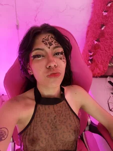 sofiaa_cardenas u_U Hình 3